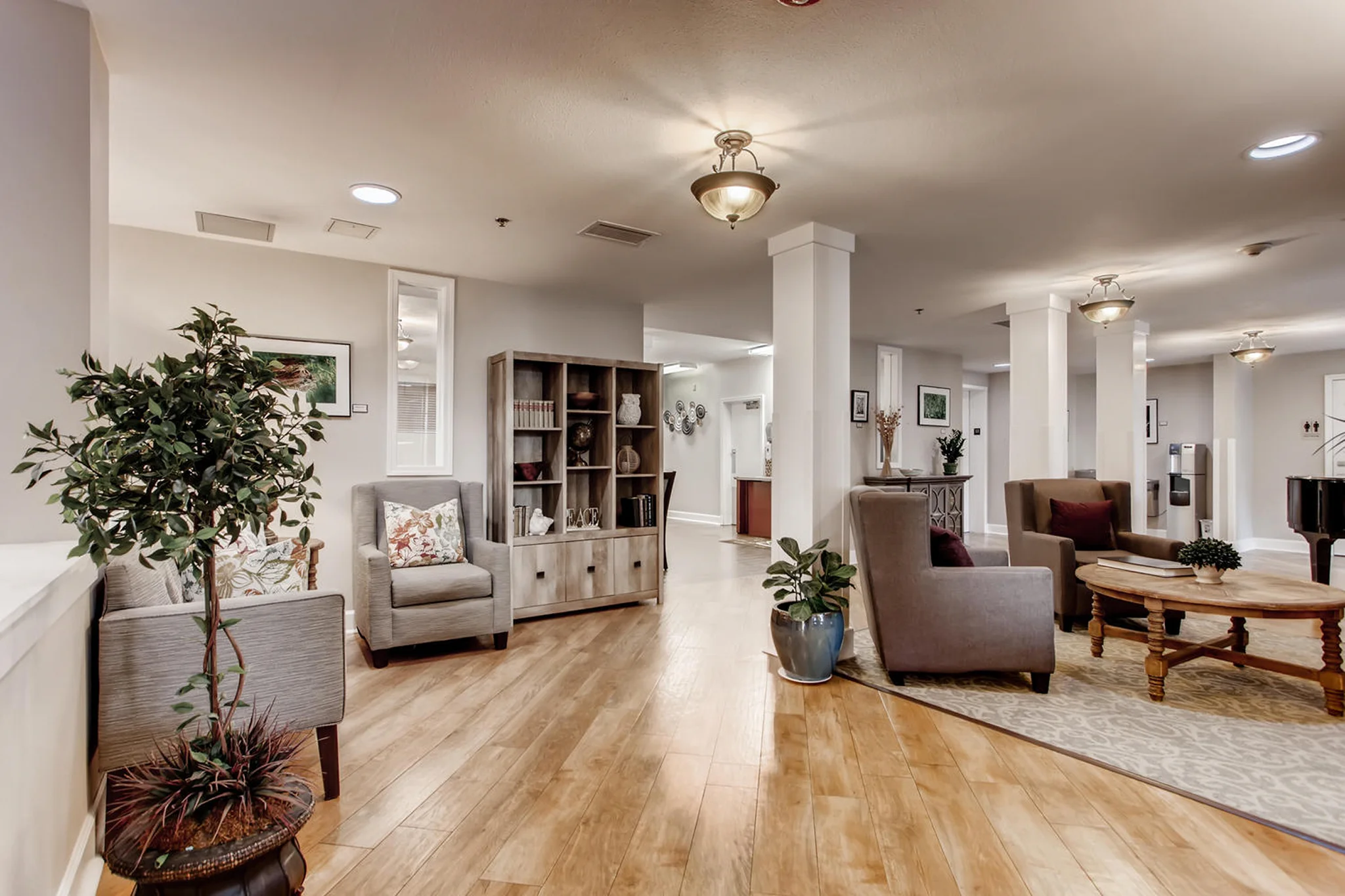 Stylish, cozily decorated lobby