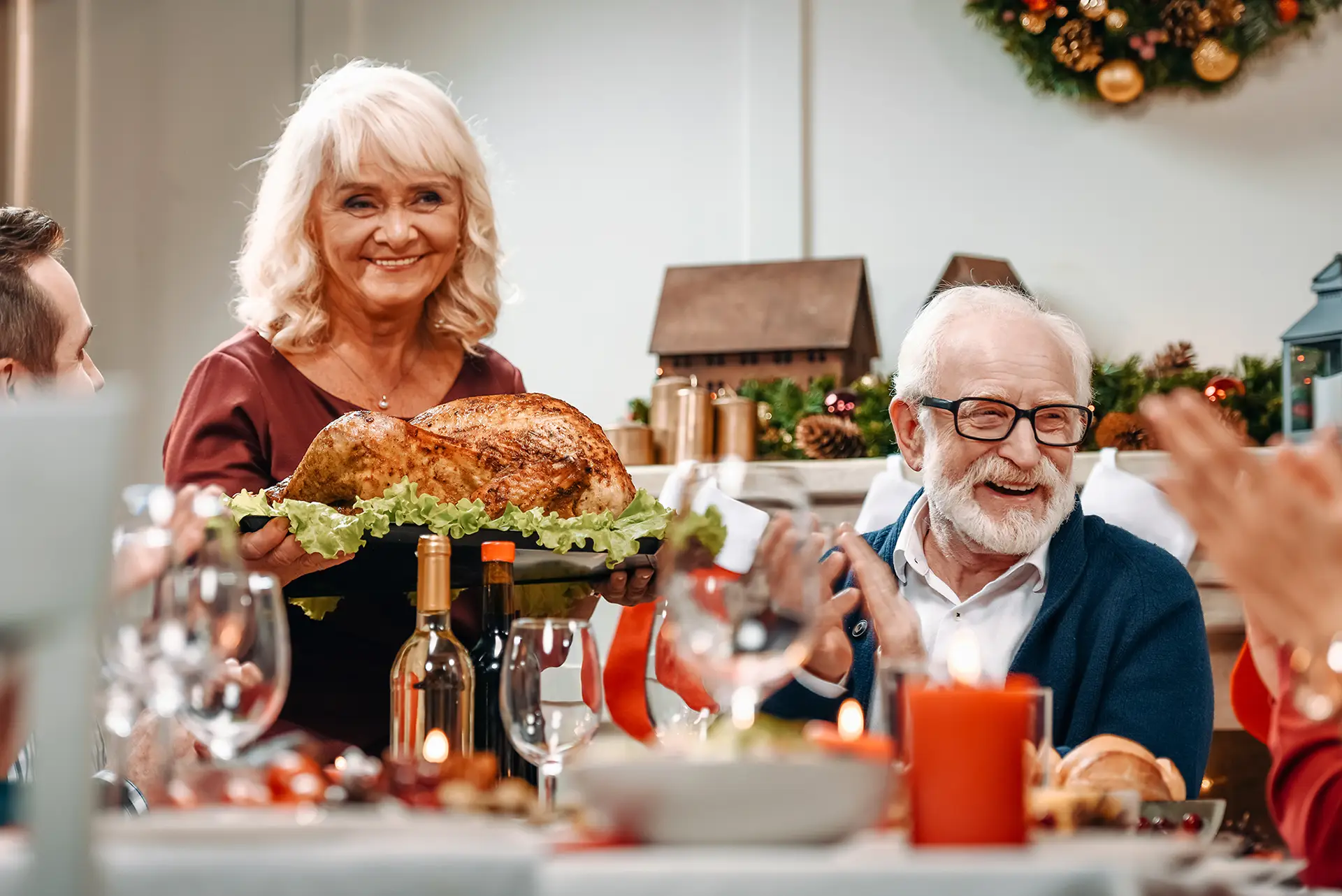 Keep The Seniors in Your Life Feeling Jolly With These Holiday Activities for Seniors